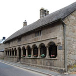 Mortonhampstead, Almshouses